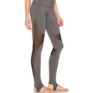 PRICE FIRM Alo YogaLegging in Stormy Heather/Black